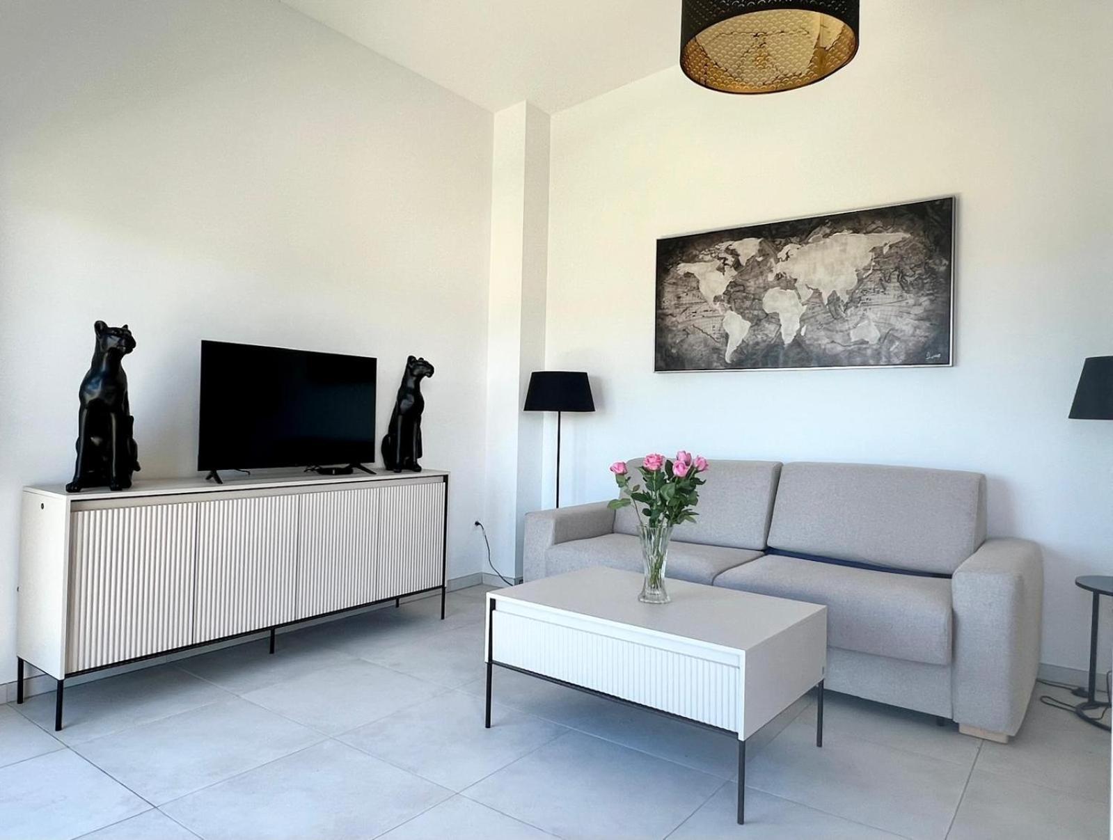 Panoramic Sea View Appartment Blue Pearl Νίκαια Εξωτερικό φωτογραφία